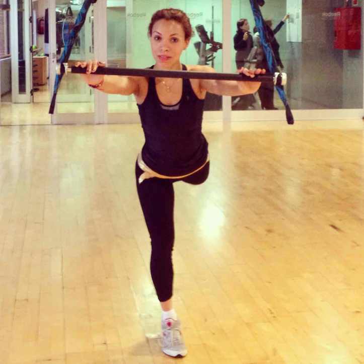 1-(8)-angienewlook-estilista-de-moda-madrid-personal-shopper-madrid-angie-reyn-moda-mujer-blogger-estilo-style-que-me-pongo-gimnasio-reebok