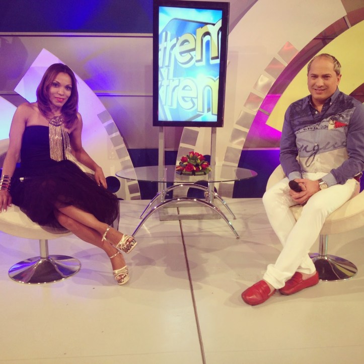 estilista de moda-dominican blogger-angienewlook-angie r-angie reyn-el escandalo del 13-telecentro-santo domingo-dominican republc-de extremo a extremo-alex macías-angie