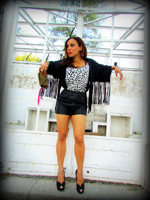 angienewlook-angie reyn-angie-zapatos zara-peep toes-sexy woman chaleco-flecos-personal shopper madrid-tacones-tienda online-complementos missnewlook-animal print-marc jacobs-animal print