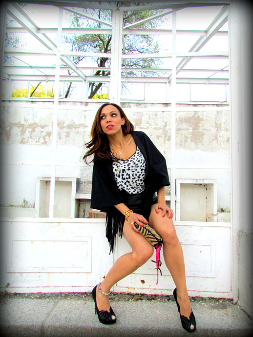 angienewlook-angie reyn-angie-zapatos zara-peep toes-sexy woman chaleco-flecos-personal shopper madrid-tacones-tienda online-complementos missnewlook-animal print-marc jacobs-estilisma moda