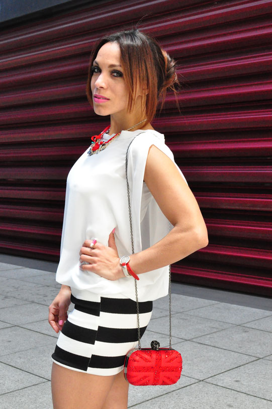 new-navy-stripes-estilo-marinero-angienewlook-angie-angie-reyn-white-dress-nude-shoes-moda-mujer-verano-2015-que-me-pongo-numero-3-bolso-rojo-red-bag-salones-nude