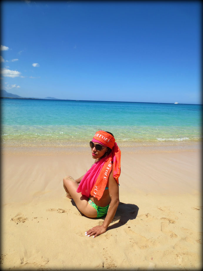 summer-time-sosua-dominican-republic-santo-domingo-puerto-plata-victorias-secret-angie-reyn-angienewlook-missnewlook-moda-baño-bikini-sunglasses