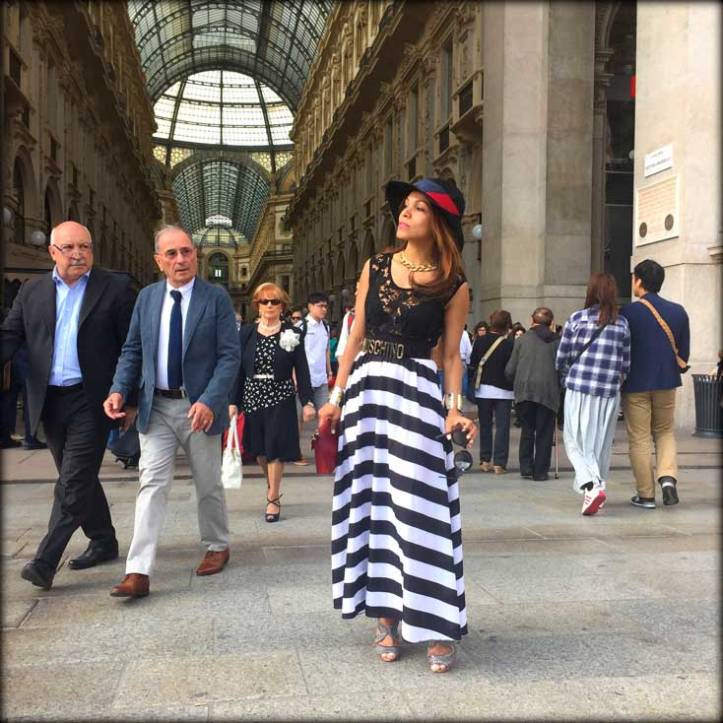 switzerland-suiza-lugano-stripes-top-rayas-denny-rose-angie-reyn-falda-de-cuero-gafas-prada-fashion-blogger-personal-shopper-madrid-vestido-de-rayas-sombrero-milan-milano-duomo