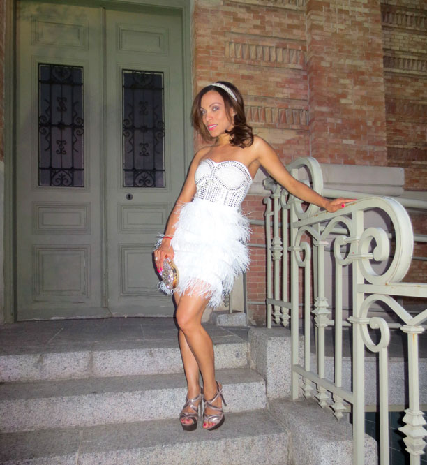 vestido-blanco-vestido-ceremonia-sandalias-casadei-motu-fashion-jennyfer-cortes-casa-arabe-madrid-personal-shopper-image-consultant-angienewlook-angie-reyn