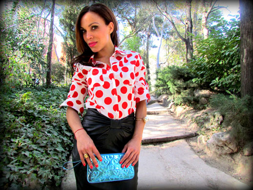denny-rose-la-strada-nude-stilettos-zapatos-de-salon-falda-polipiel-camisa-de-lunares-rojos-angienewlook-angie-reyn-blogger-fashion-stylist-missnewlook