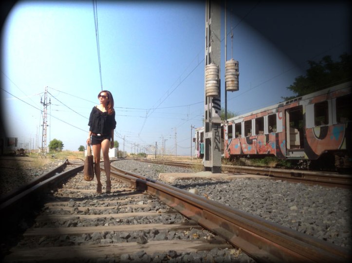 total-black-outfit-look-aldos-shoes-purificacion-garcia-missoni-sunglasses-angienewlook-angie-reyn-weekend-inspiration-style-victoria-secret-short