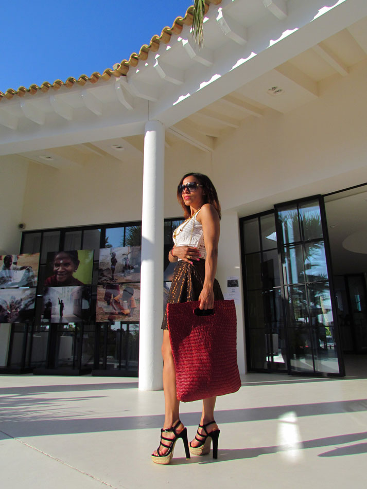 angienewlook-angie-reyn-natalia-de-lara-vestido-de-flores-alta-costura-vestido-largo-destino-ibiza-pacha-ibiza-ibiza-blog-moda-gold-complements