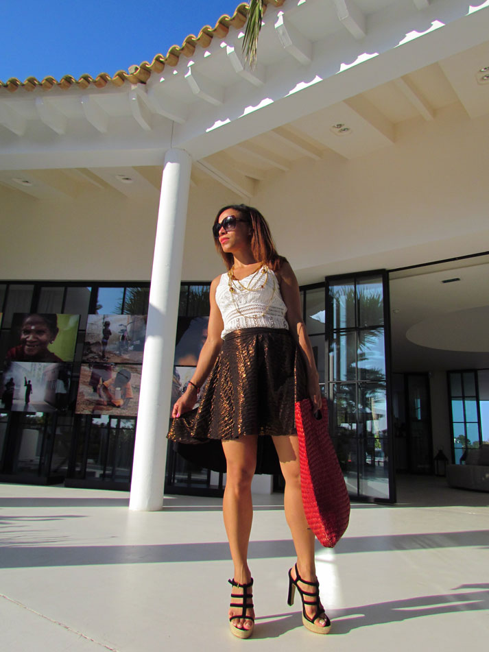 angienewlook-angie-reyn-natalia-de-lara-vestido-de-flores-alta-costura-vestido-largo-destino-ibiza-pacha-ibiza-ibiza-blog-moda-metallic-skirt