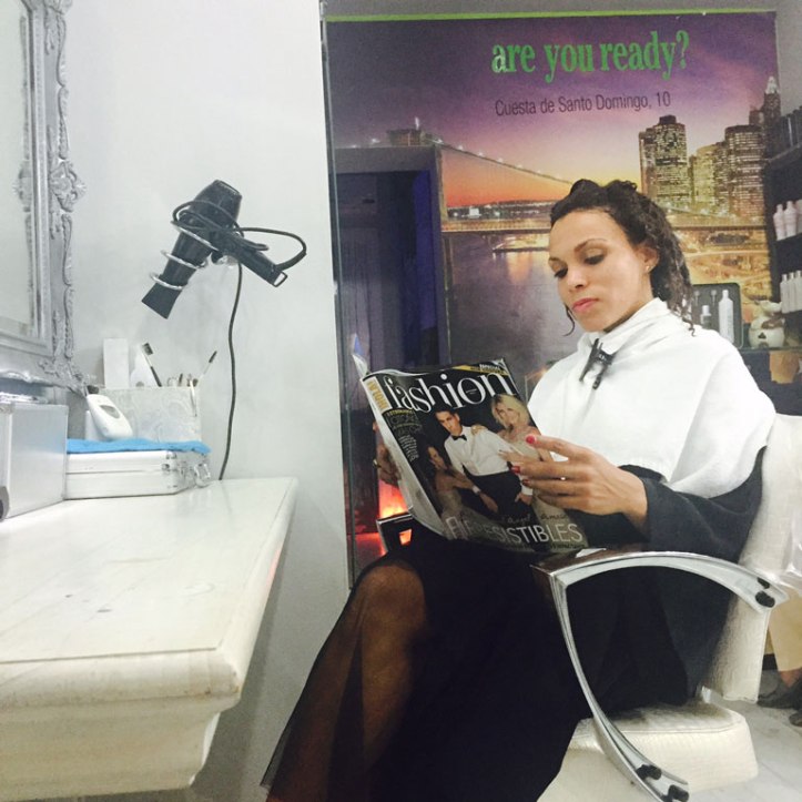 MBFWM-ANGIENEWLOOK-angie-reyn--angie-r--estilista-de-moda-productos-icon-cure-by-chiara-are-you-ready-peluqueria-asos-buffalo-shoes-johan-luc-katt-broderie-fashion-blogger-personal-shopper-hidratacion-de-cabello