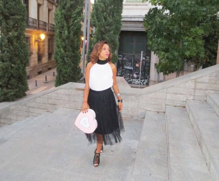 MBFWM-ANGIENEWLOOK-angie-reyn--angie-r--estilista-de-moda-productos-icon-cure-by-chiara-are-you-ready-peluqueria-asos-buffalo-shoes-johan-luc-katt-broderie-fashion-blogger-personal-shopper-all-about-white-steve-madden