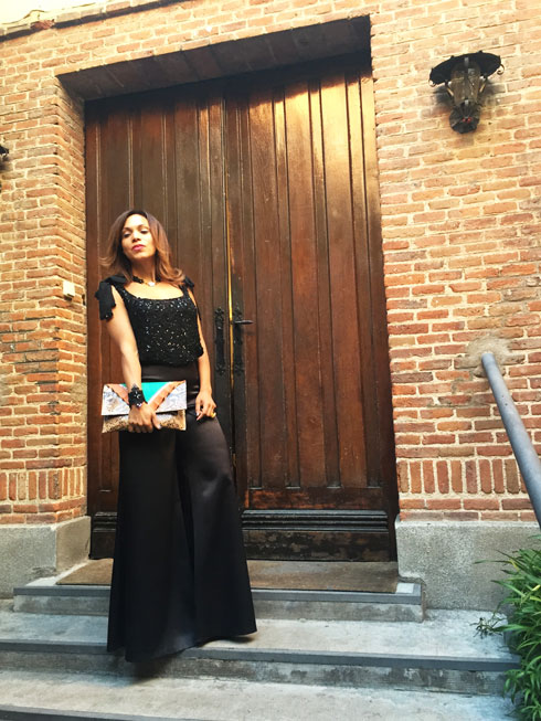 angie-reyn-ana-burgos-bolsos-pantalon-palazzo-top-lentejuelas-st-george-nuñez-de-balboa