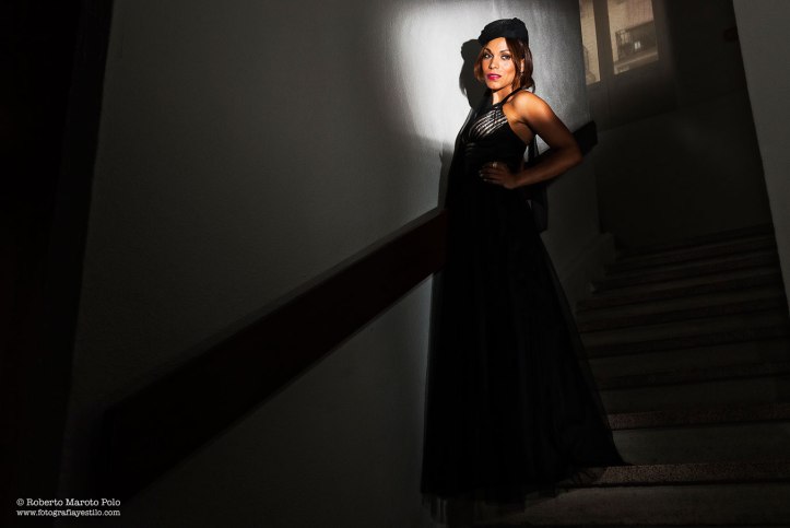 Roberto-Maroto-Polo-Fotografia-y-Estilo-Angie-Reyn-009-sombrero-vintage-vintage-hat-vestido-de-tul-negro-bines-vintage-madrid