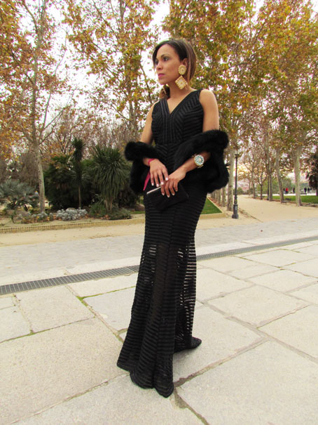 all-black-everything-total-black-look-vestido-negro-largo--cartera-de-mano