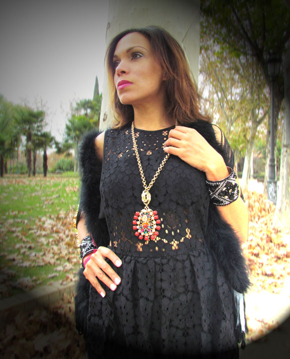 laces-jumpsuit-mono-de-encajes