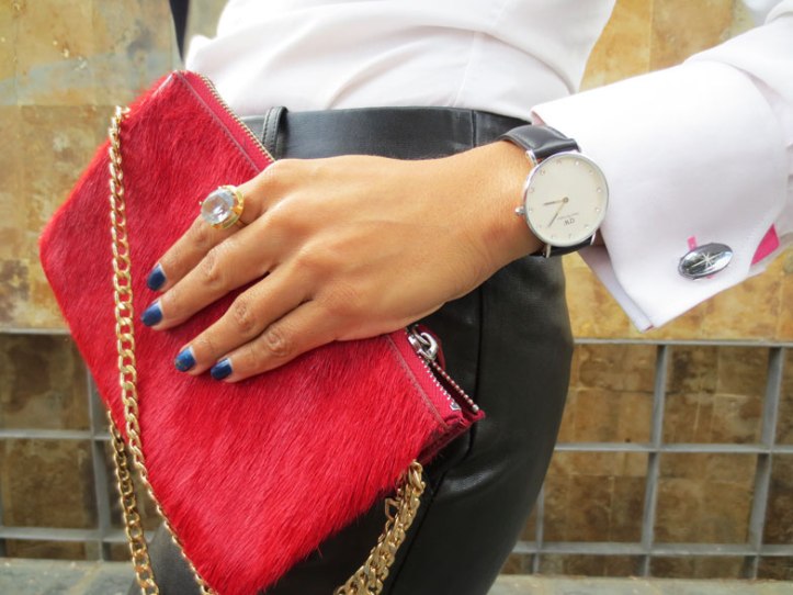 look-oficina-working-time-animal-print-shoes