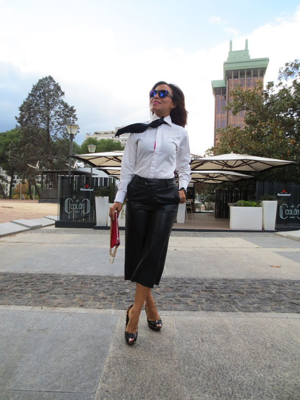 pantalon-culotte-pantalón-de-cuero-negro