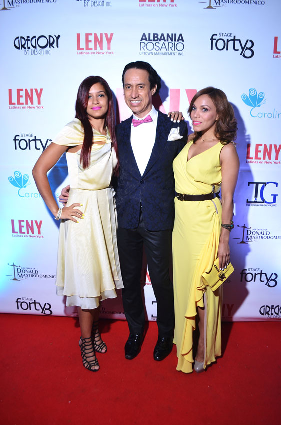 white-manicure-long-dress-red-carpet-cenia-new-york-dress