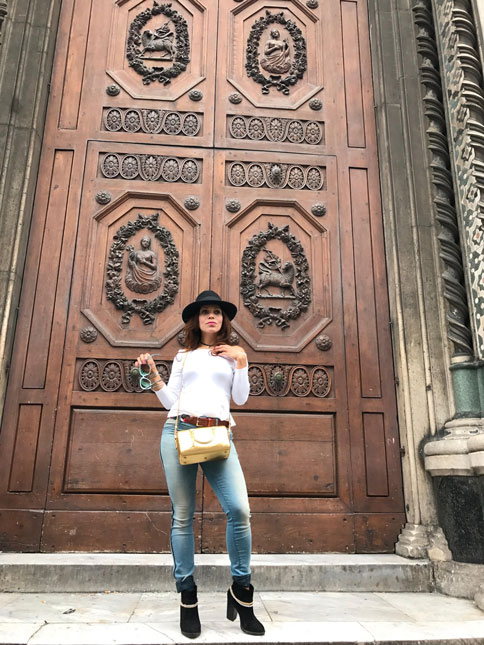 versace-jeans-calvin-klein-hat-bcbg-max-azria-carolina-herrera