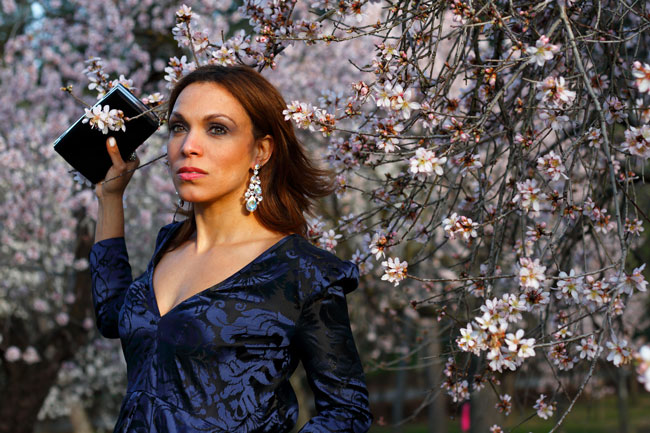 quintin-fotografia-white-manicure-long-dress-haute-couture-dress-angie-reyn