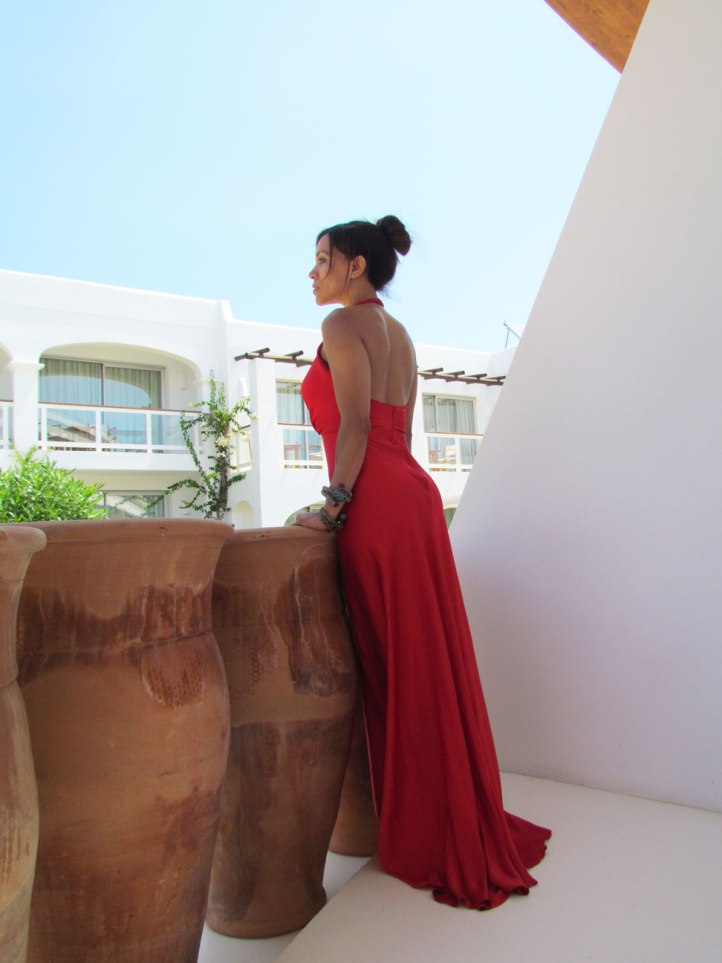 angienewlook-angie-reyn-vestido-rojo-vestido-rojo-alta-costura-haute-couture-dress-vestido-arquimedes-llorens-blog-moda-destino-ibiza-destino-pacha-ibiza-resort-consultora-de-imagen
