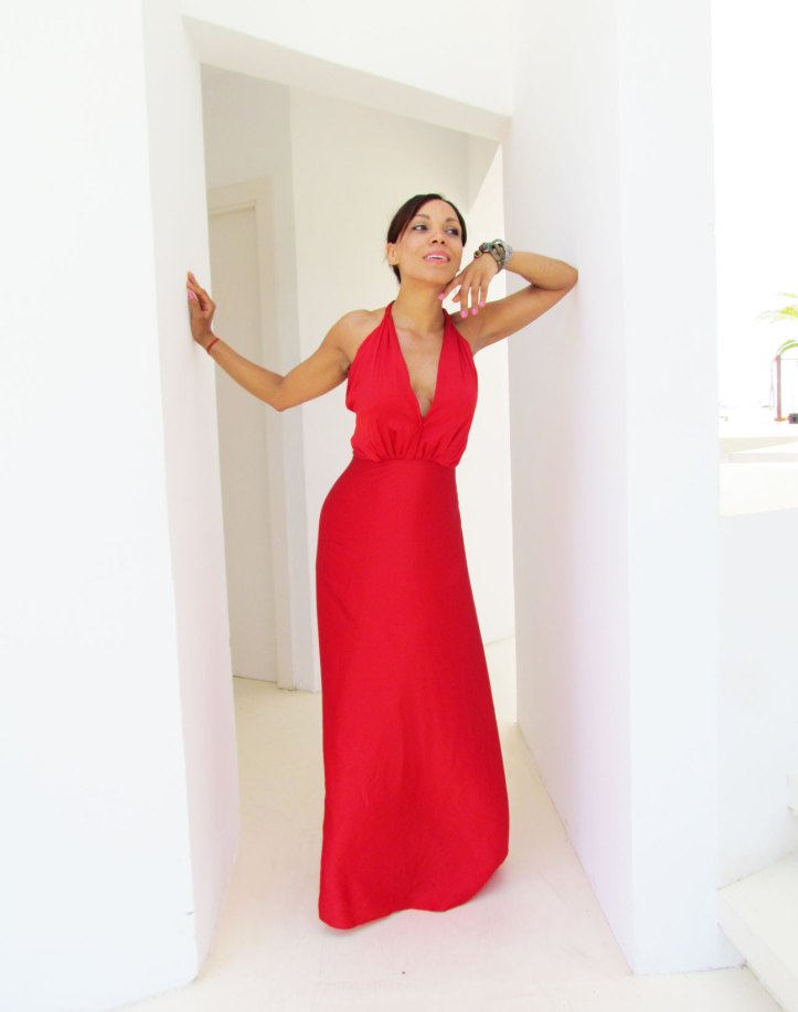 angienewlook-angie-reyn-vestido-rojo-vestido-rojo-alta-costura-haute-couture-dress-vestido-arquimedes-llorens-blog-moda-destino-ibiza-destino-pacha-ibiza-resort-modelo-latina