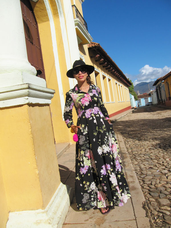 turista-en-cuba-dominicana-por-el-mundo-estilo-cubano-bodeguita-de-en-medio-cuba-el-floridita-cuba