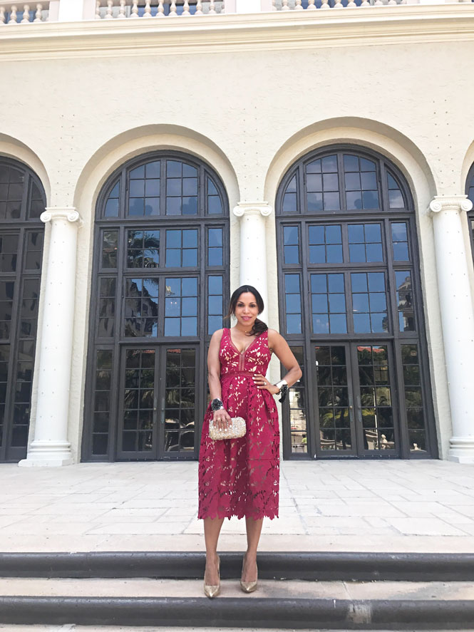 zapatos de punta dorados, cavalli, manolo blahnik, charlotte olympia, vestido rome et juliet