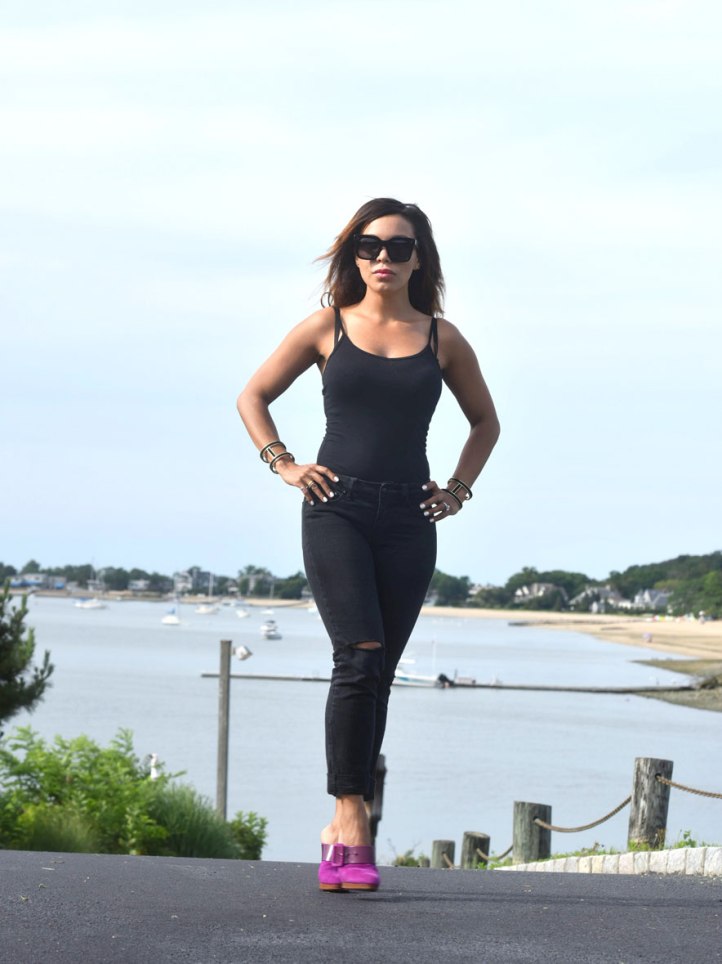 white--manicure-laca-de-uñas-blancas-celine-t-shirt