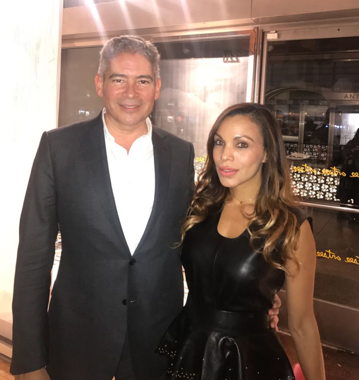 boris izaguirre y angie newlook