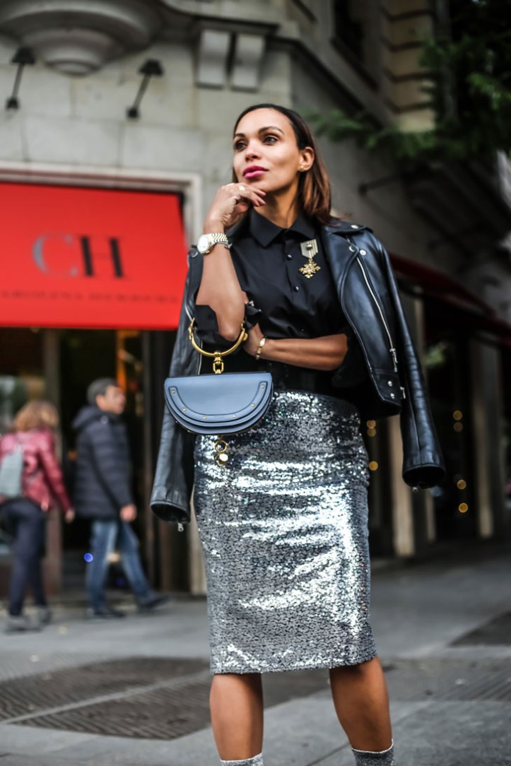 nile-minauduere-chloe-bolso-chloe-falda-de-lentejuelas