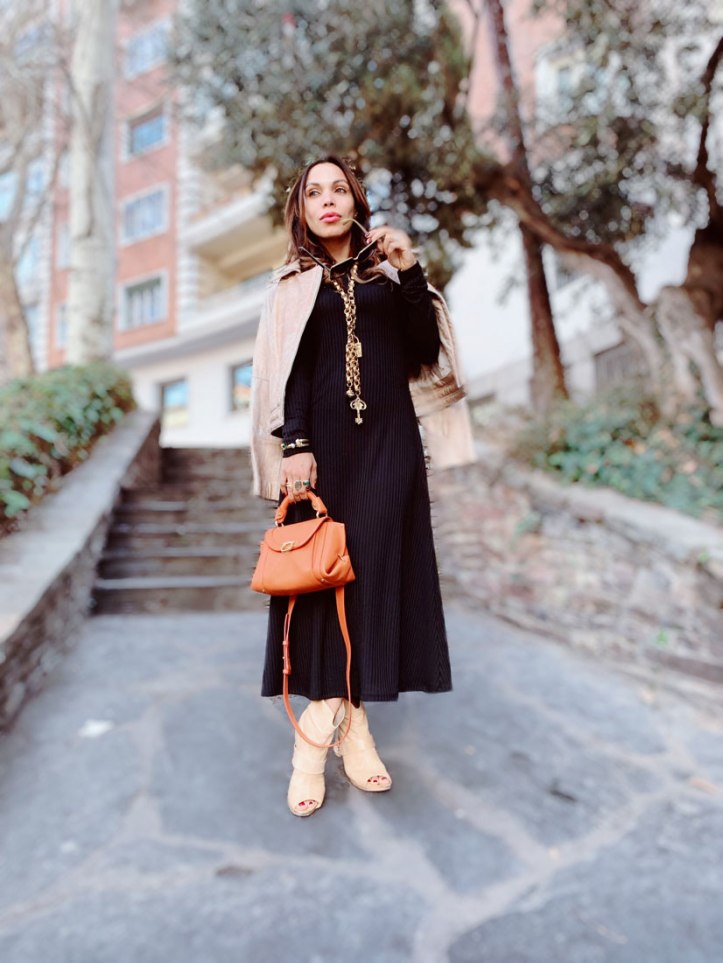 dolce-and-gabbana-sunglasses-zara-long-black-dress-ferragamo-bag