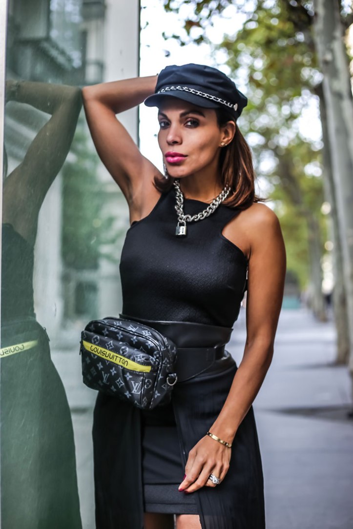 military-hat-model-influencer-loewe-necklace