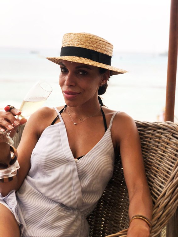 champagne-estilo-de-una-latina-en-europa