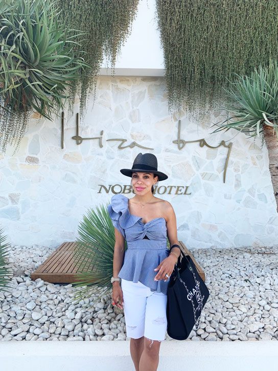 ibiza-bay-nobu-hotel-self-portrait-top-white-shorts-summer-outfit